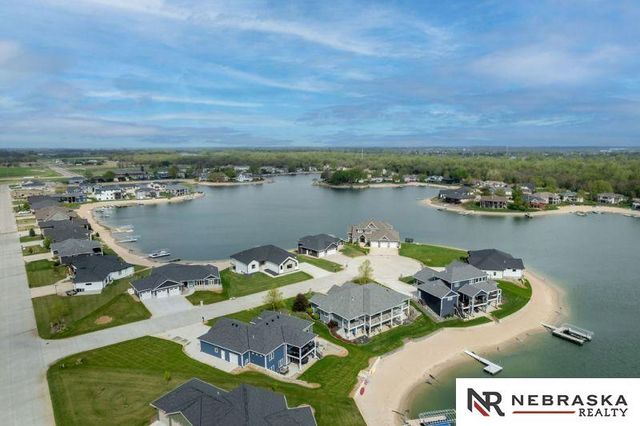 962 S Red Cedar Lane, Columbus, NE 68601