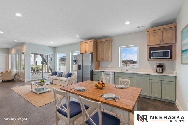 962 S Red Cedar Lane, Columbus, NE 68601