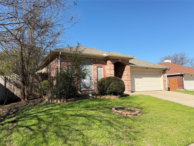 6006 Brook Forest Drive, Arlington, TX 76018