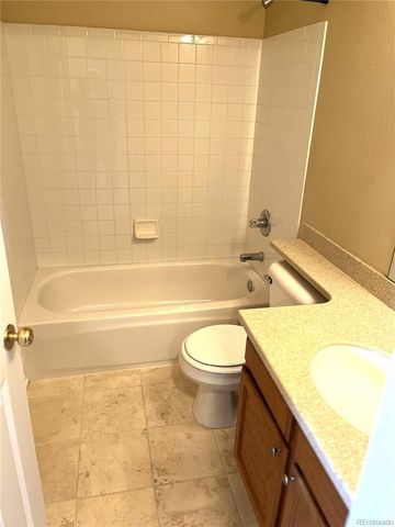 19050 E Crestridge Circle, Aurora, CO 80015