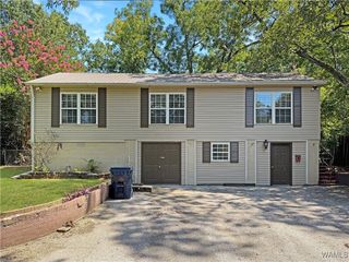 2126 Bellwood, Northport, AL 35476
