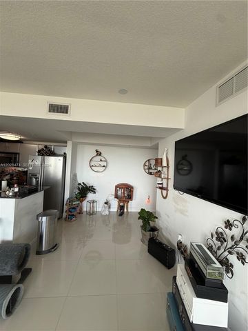1871 S River Drive 1502, Miami, FL 33125