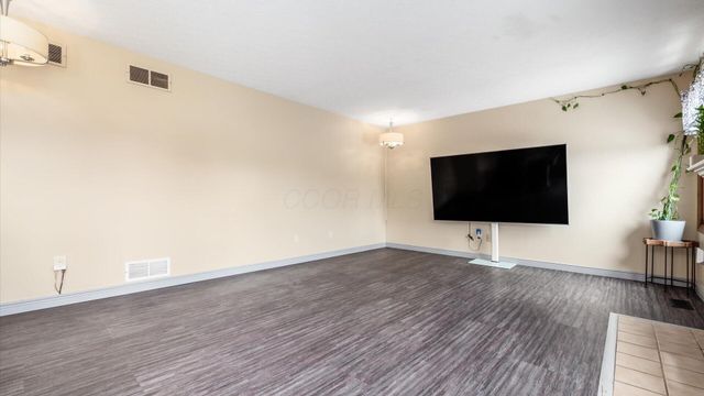 13760 Sudbury Drive, Pickerington, OH 43147