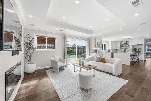 2644 Maplewood Lane, Santa Clara, CA 95051