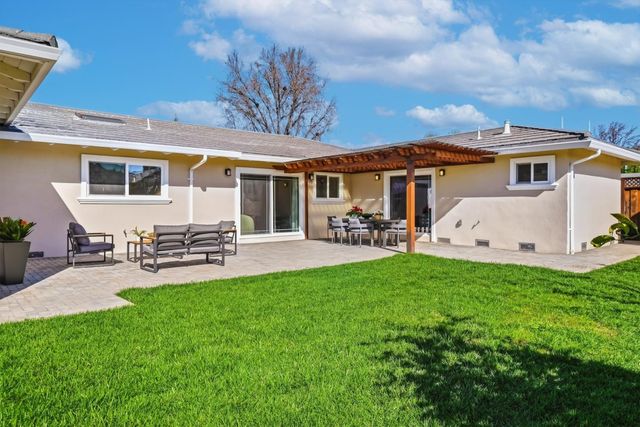 2644 Maplewood Lane, Santa Clara, CA 95051