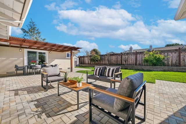 2644 Maplewood Lane, Santa Clara, CA 95051