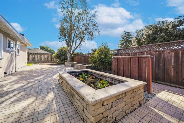 2644 Maplewood Lane, Santa Clara, CA 95051