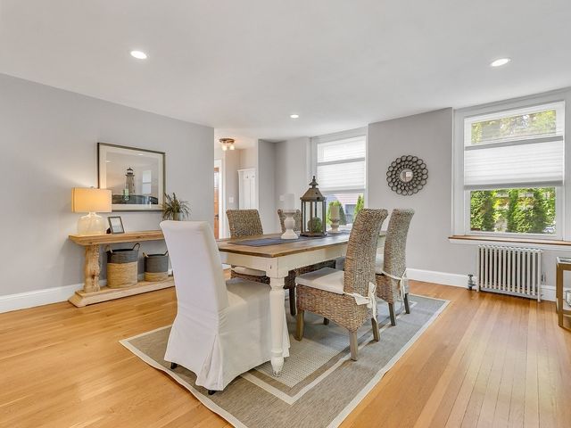 30 Hale St, Beverly, MA 01915