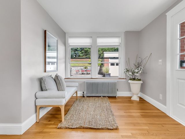 30 Hale St, Beverly, MA 01915
