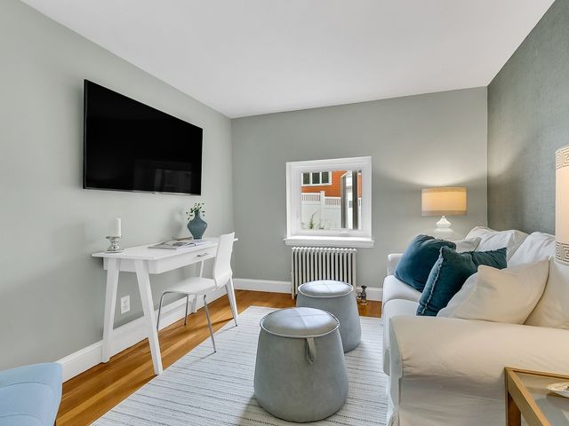 30 Hale St, Beverly, MA 01915