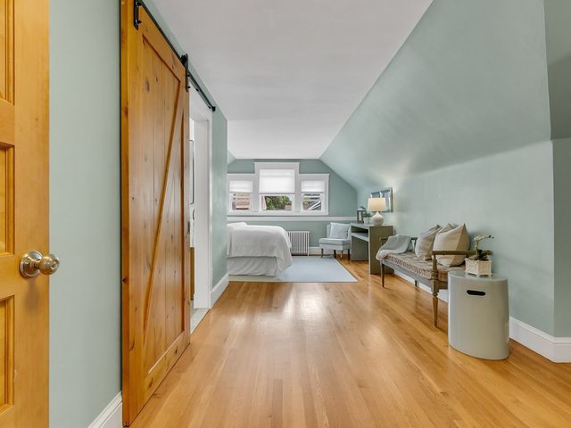 30 Hale St, Beverly, MA 01915