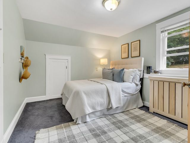 30 Hale St, Beverly, MA 01915