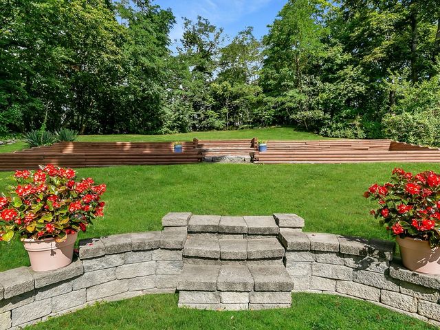 30 Hale St, Beverly, MA 01915