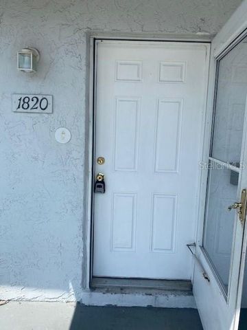 1820 Amberly Avenue T-10, Orlando, FL 32822