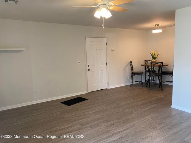 231 Atlantic Street 26, Keyport, NJ 07735