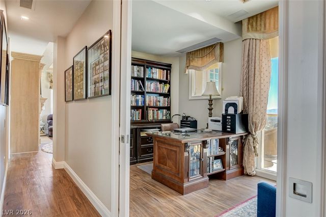 2877 Paradise Road 2803, Las Vegas, NV 89109