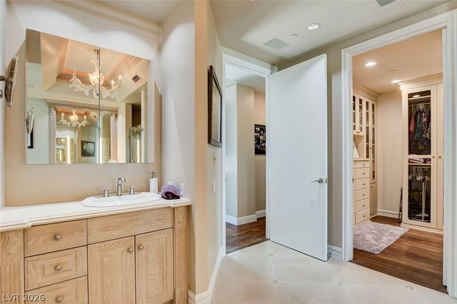 2877 Paradise Road 2803, Las Vegas, NV 89109