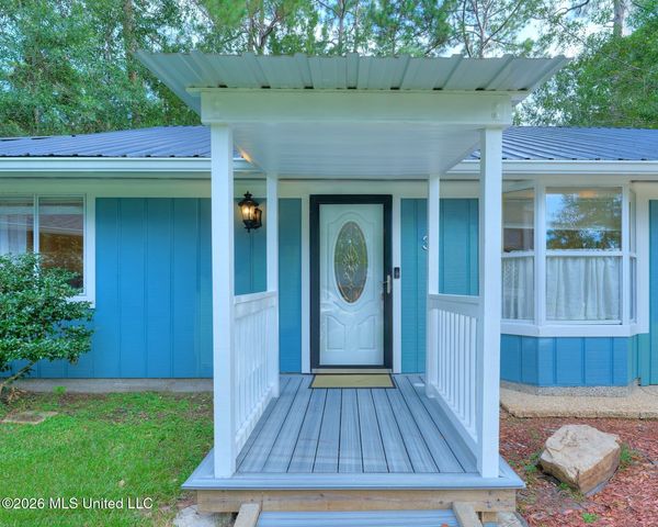 3 Quail Creek Drive, Diamondhead, MS 39525