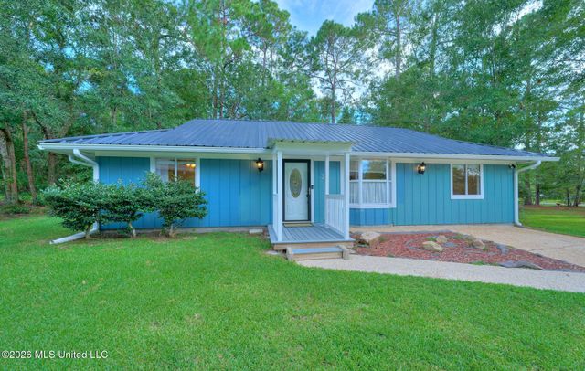 3 Quail Creek Drive, Diamondhead, MS 39525