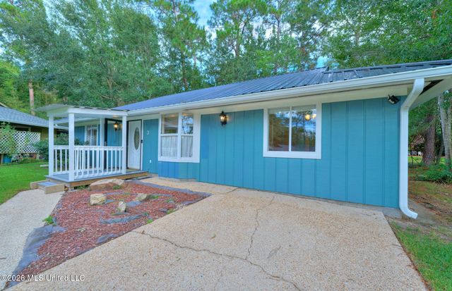 3 Quail Creek Drive, Diamondhead, MS 39525