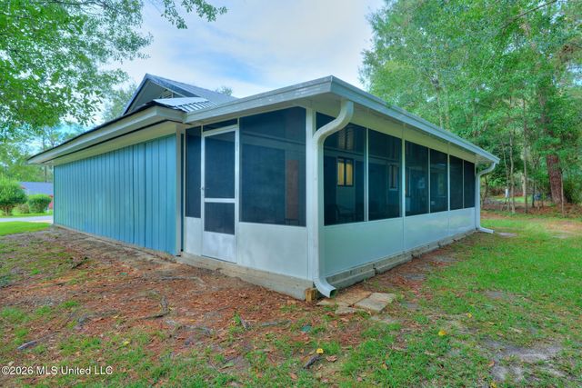 3 Quail Creek Drive, Diamondhead, MS 39525
