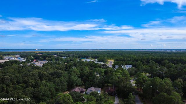 3 Quail Creek Drive, Diamondhead, MS 39525