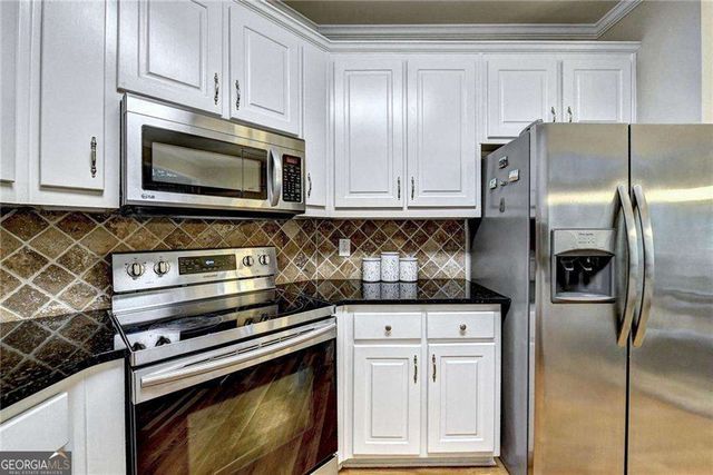 1195 Home Place Drive, Lawrenceville, GA 30043