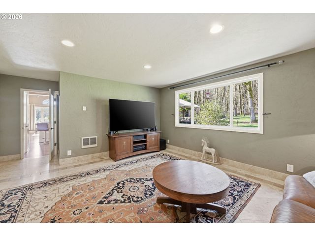 86250 SANFORD Rd, Eugene, OR 97402