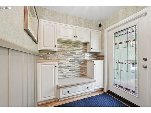 86250 SANFORD Rd, Eugene, OR 97402