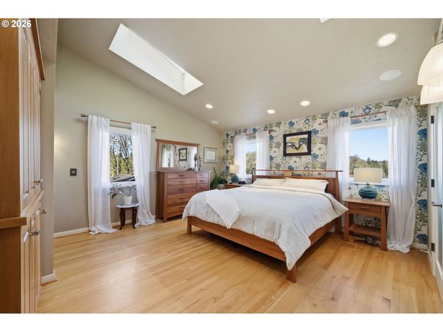 86250 SANFORD Rd, Eugene, OR 97402