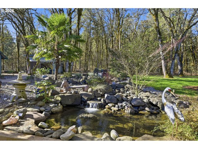 86250 SANFORD Rd, Eugene, OR 97402