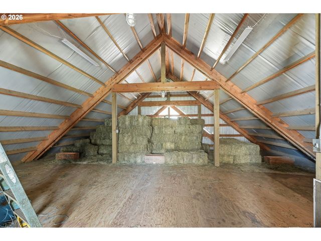 86250 SANFORD Rd, Eugene, OR 97402