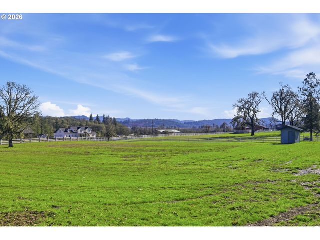 86250 SANFORD Rd, Eugene, OR 97402