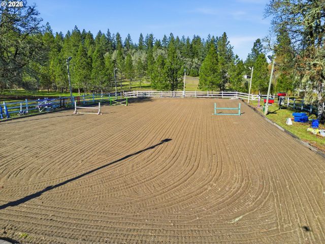 86250 SANFORD Rd, Eugene, OR 97402