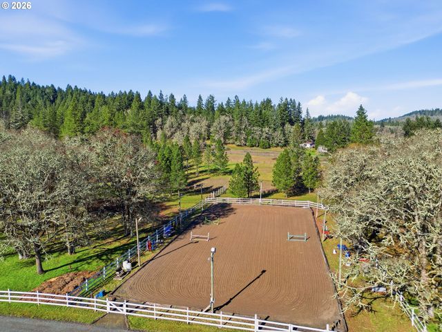 86250 SANFORD Rd, Eugene, OR 97402