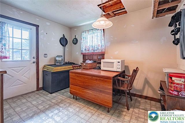 2015 Leithsville Road, Hellertown Boro, PA 18055