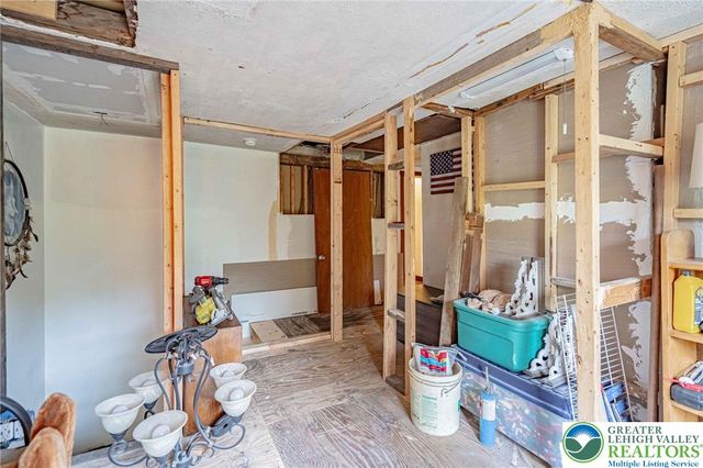 2015 Leithsville Road, Hellertown Boro, PA 18055