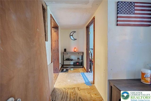 2015 Leithsville Road, Hellertown Boro, PA 18055