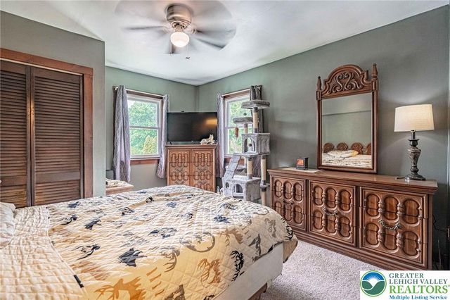 2015 Leithsville Road, Hellertown Boro, PA 18055