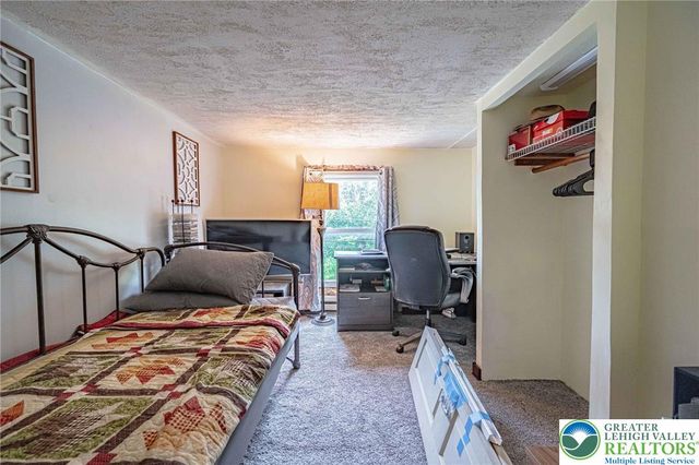 2015 Leithsville Road, Hellertown Boro, PA 18055