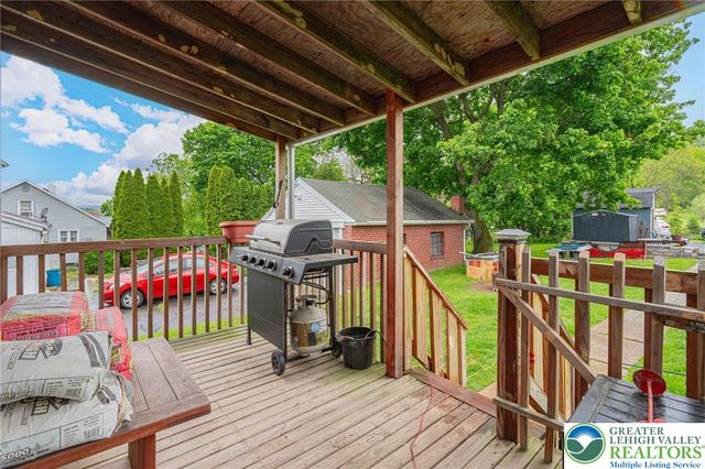 2015 Leithsville Road, Hellertown Boro, PA 18055