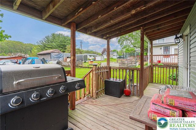 2015 Leithsville Road, Hellertown Boro, PA 18055