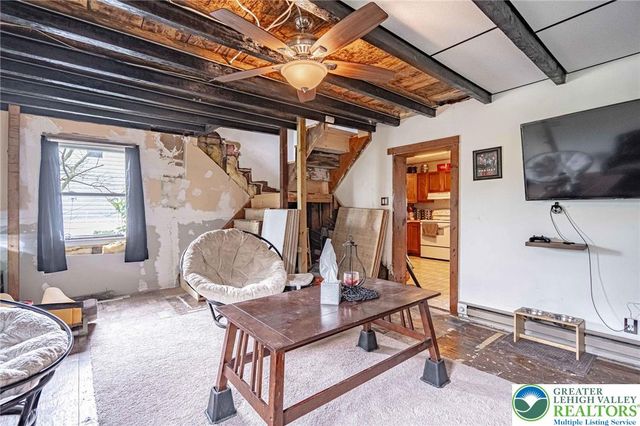 2015 Leithsville Road, Hellertown Boro, PA 18055