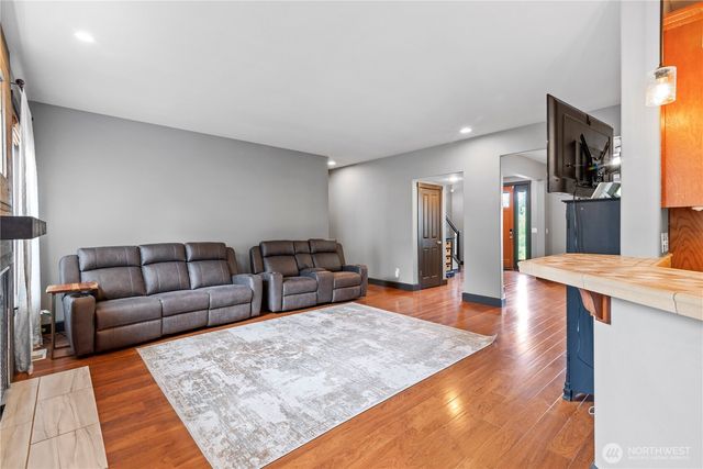 850 Waters Watch Road, Kalama, WA 98625