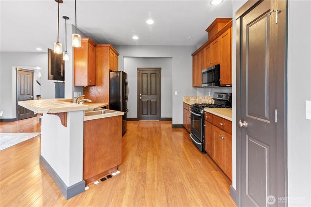 850 Waters Watch Road, Kalama, WA 98625