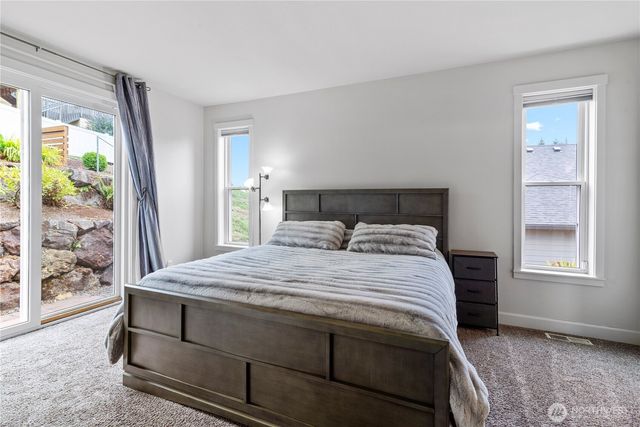 850 Waters Watch Road, Kalama, WA 98625