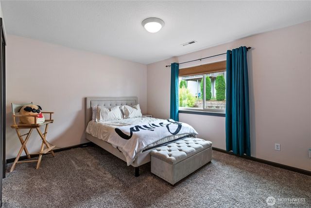 850 Waters Watch Road, Kalama, WA 98625