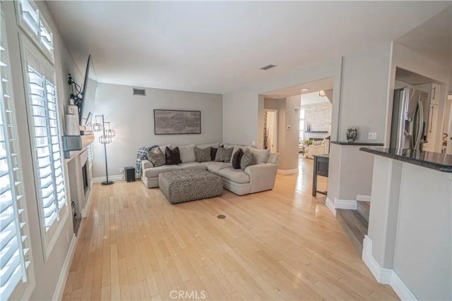 23678 White Oak Court, Newhall, CA 91321