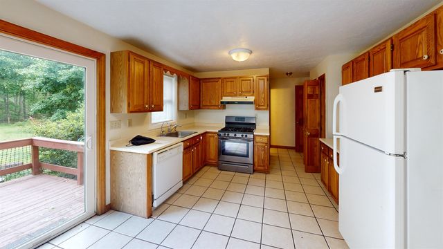 5A Mark Street, Hudson, NH 03051