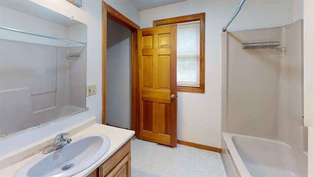 5A Mark Street, Hudson, NH 03051